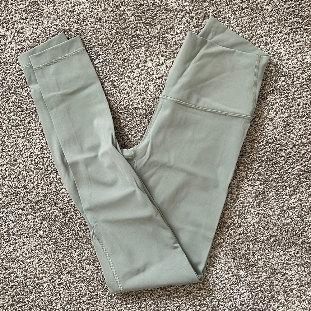 Lululemon Wunder Under Leggings
